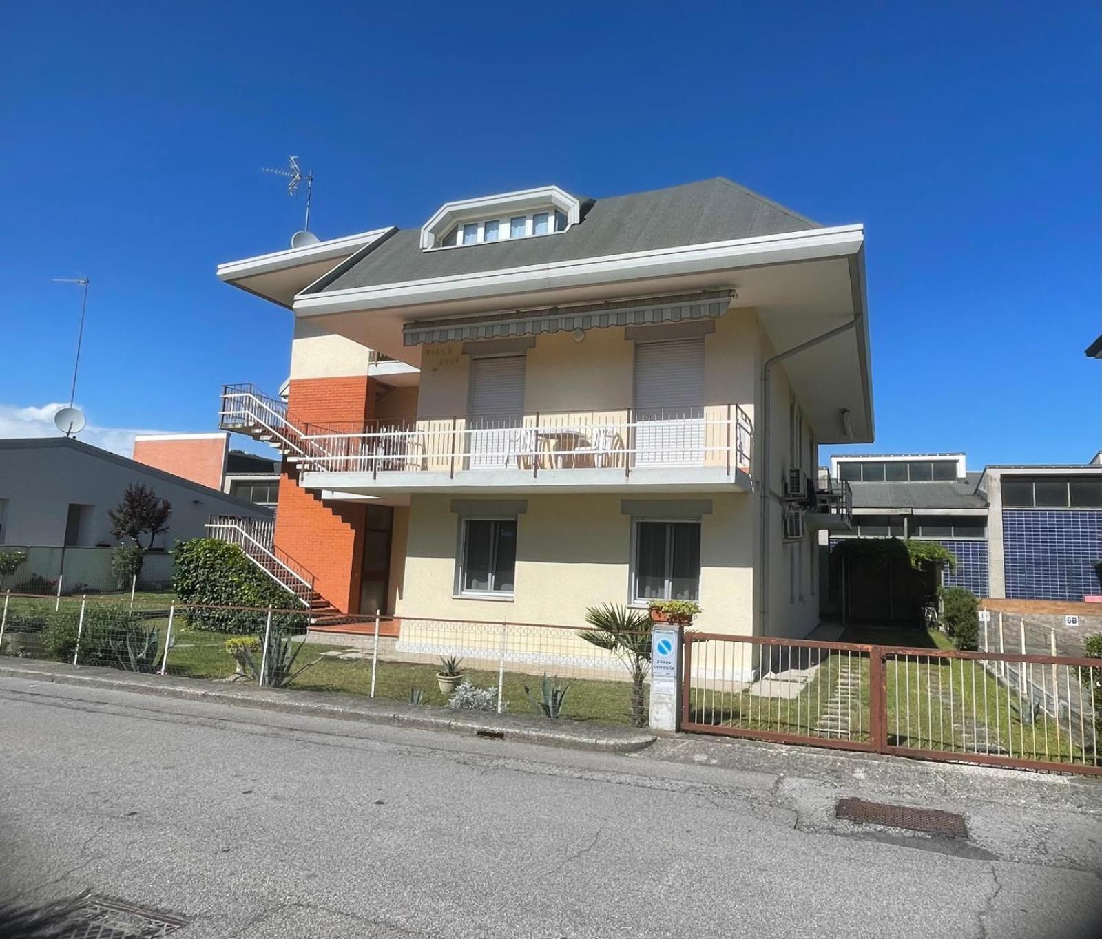 Appartamento Villa Asio Lignano Sabbiadoro Dış mekan fotoğraf