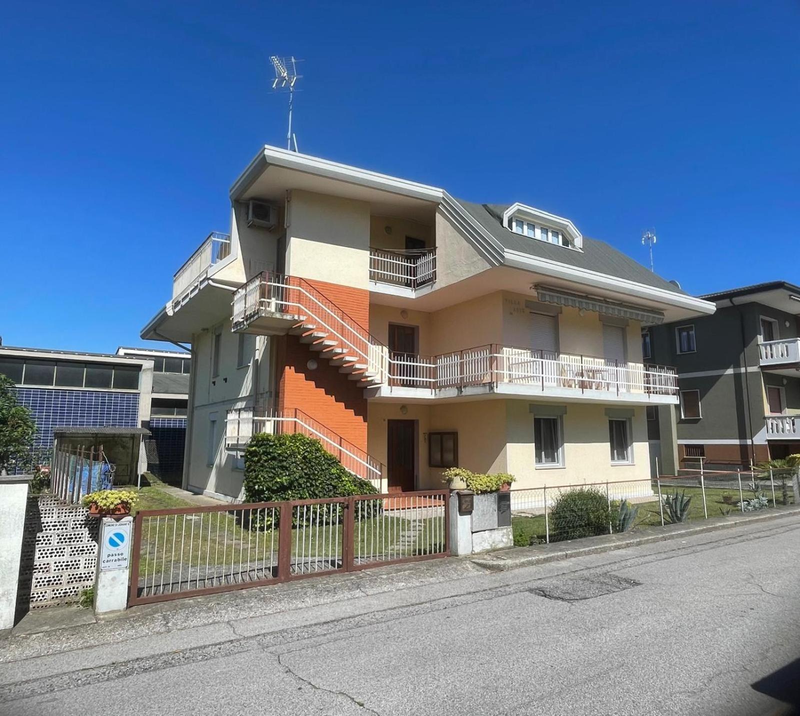 Appartamento Villa Asio Lignano Sabbiadoro Dış mekan fotoğraf